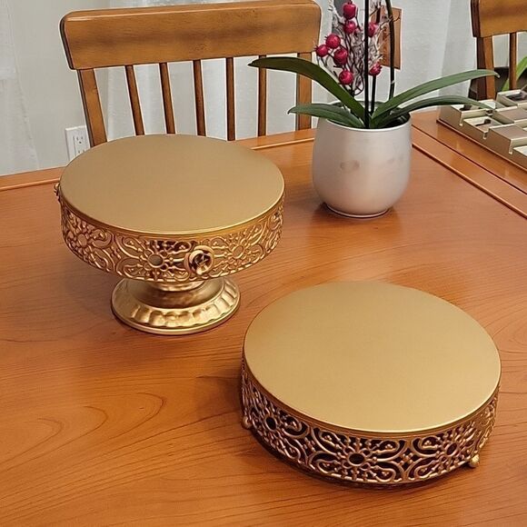 Metallic cake stand 2 Piece - Picture 1 of 3